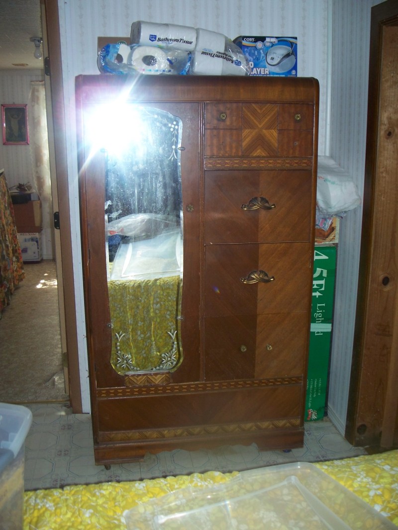 the wardrobe with beautiful etched glass
