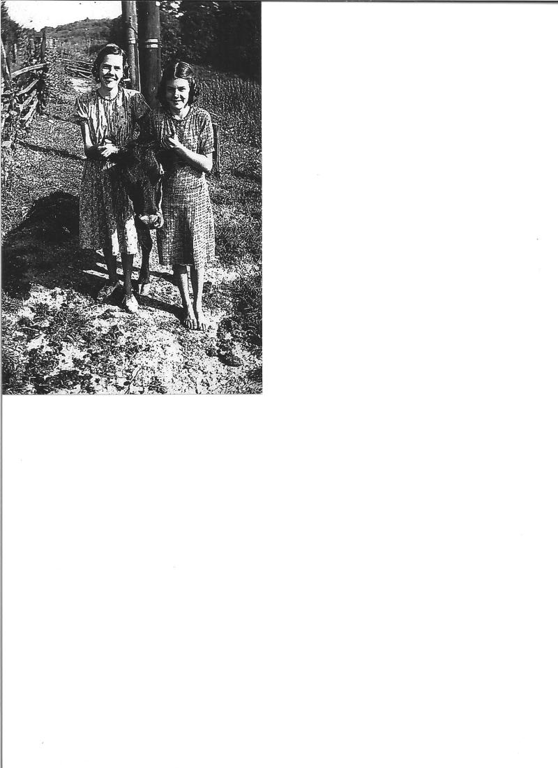 Uba Faye Pruett (Euby) on the left 