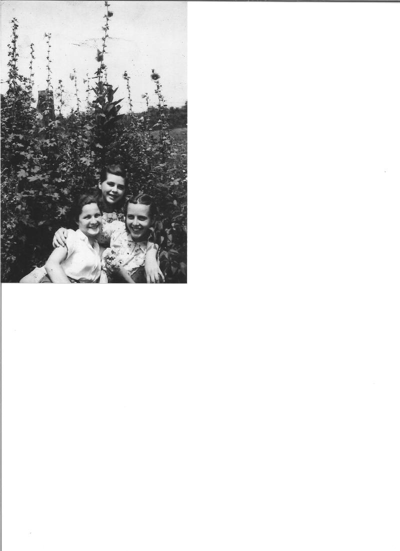 Eunice Ilene Pruett (back), Delta Doris Pruett (right), Shirley Williamson (left)