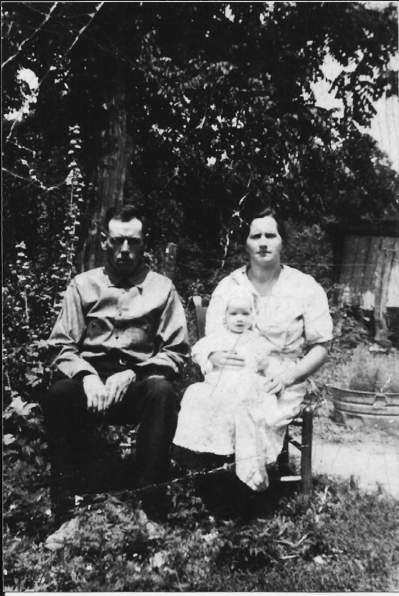 Roy Irvan and Sadie Caroline {Deskins}Pruett with son Fred Beryl who was born in 1920.