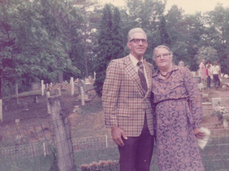 Sadie Caroline Deskins Pruett with her nephew Walter Deskins