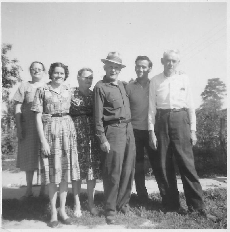 L to R: Sadie Caroline Deskins Pruett, Uba Faye Pruett, Aimee Deskins Williamson (twin sister to Sadie), Fred Williamson (Aimee's spouse), Paul Toler, Roy Irvan Pruett
