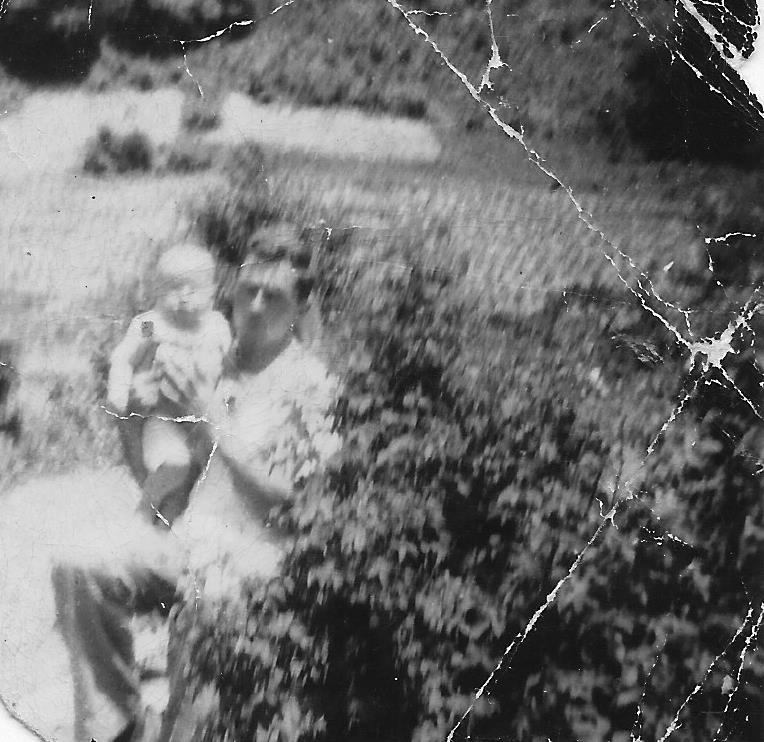 Thornton Deskins holding Troy Lee Rose