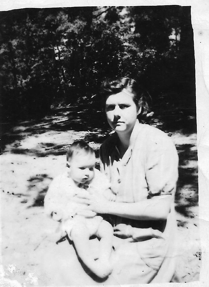 Violet {Pruett} Hagerman with son Ellis