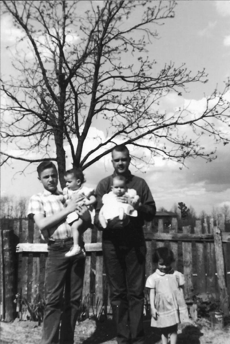 William Deskins, Roy, Tona, Sherry, Rita